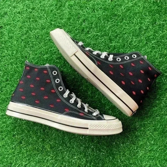 Converse All Star Chuck Taylor Chuck 70 Hi Embroidered Lips - Picture 4 of 6